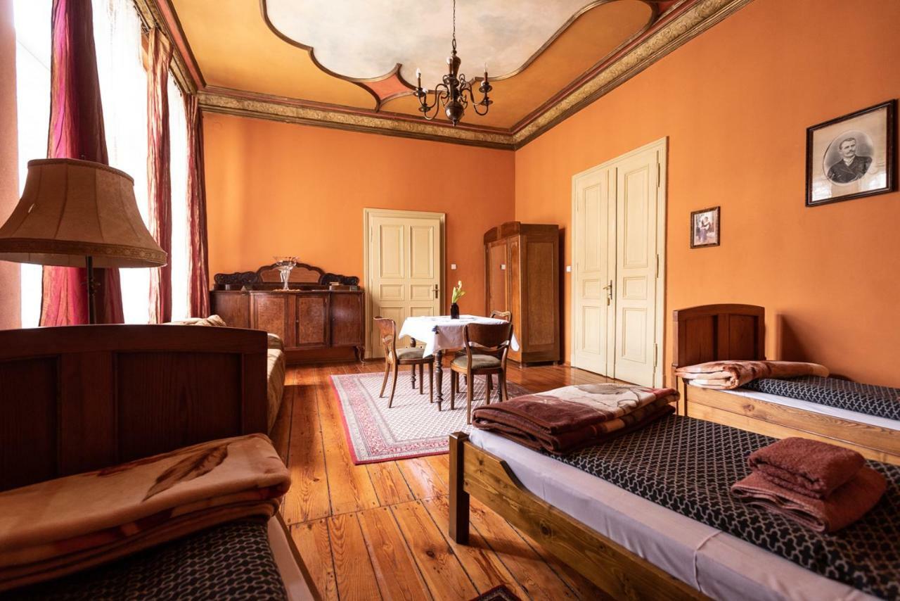 Hostel, Pokoje Goscinne Mleczarnia - Ozonowane Wroclaw Ngoại thất bức ảnh