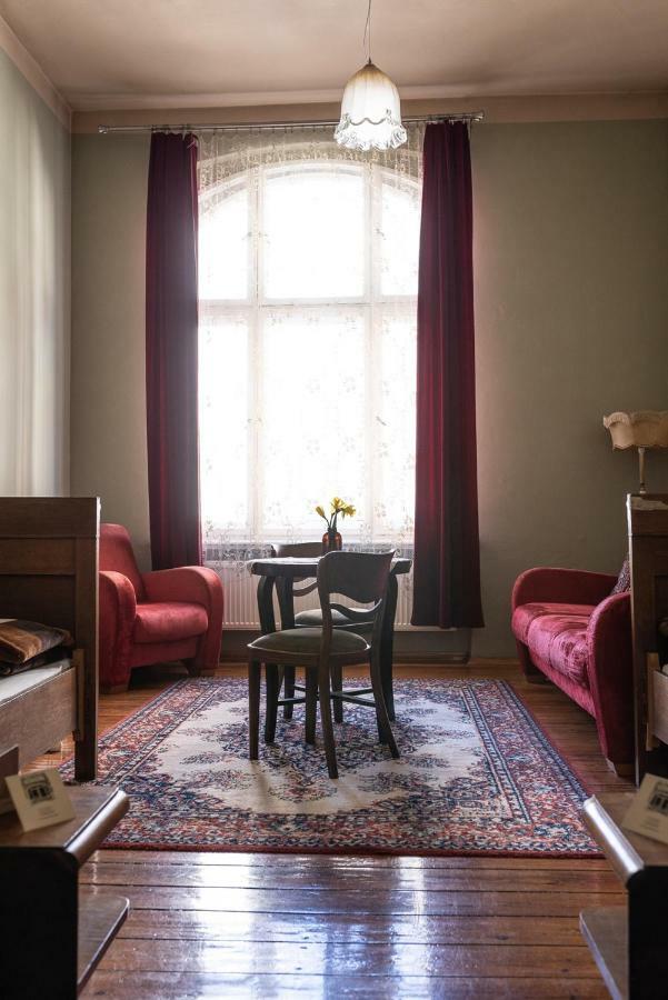 Hostel, Pokoje Goscinne Mleczarnia - Ozonowane Wroclaw Ngoại thất bức ảnh